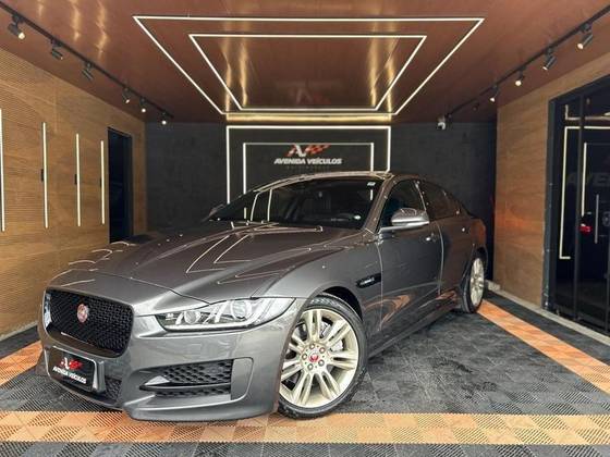 JAGUAR XE 2.0 16V INGENIUM P250 GASOLINA R-SPORT 4P AUTOMÁTICO JAGUAR XE 2.0 16V INGENIUM P250 GASOLINA R-SPORT 4P AUTOMÁTICO